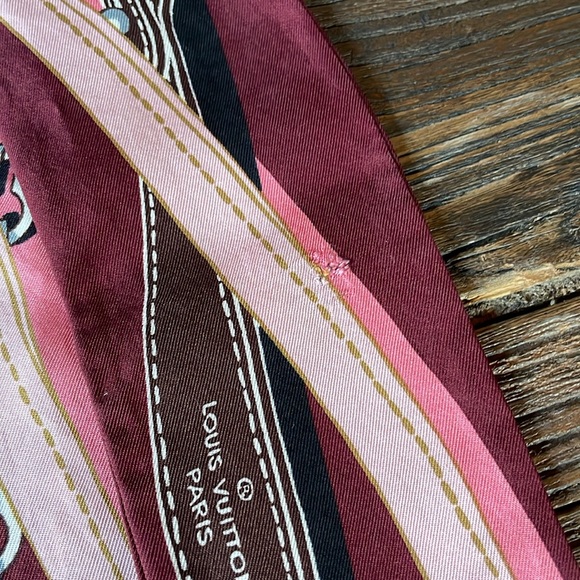 Authentic Louis Vuitton twilly scarf - Picture 4 of 7